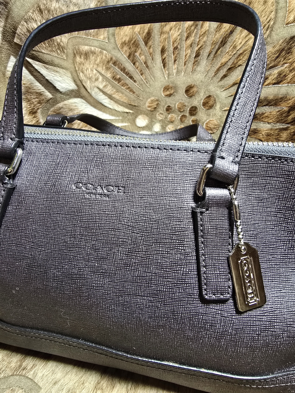 Used COACH SAFFIANO LEATHER MINI SATCHEL SILVER GUNMETAL - Picture 2 of 12